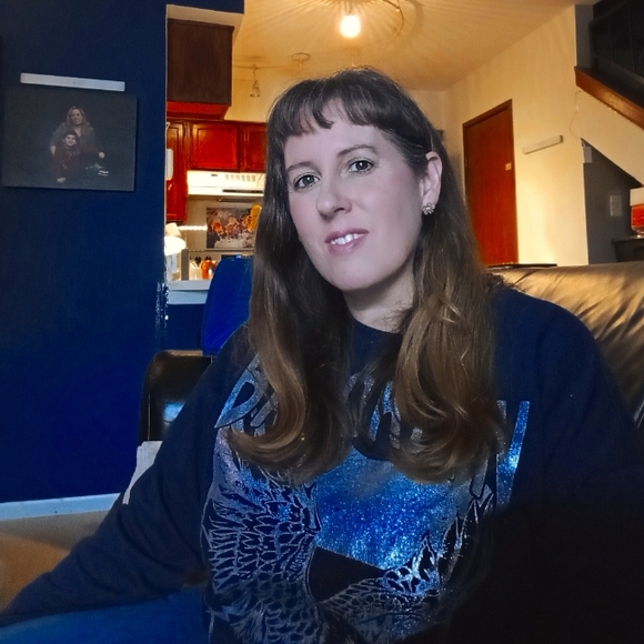 Meet your Posher, Jaime - Picture 2 of 3